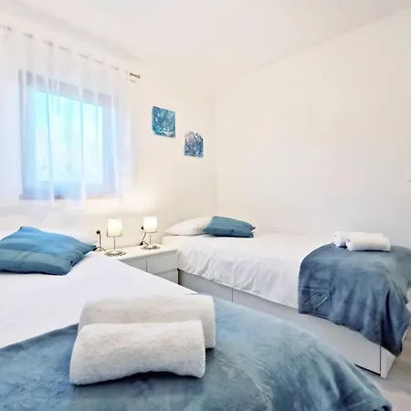 Appartement With Parking Space Gornji Picudo, - 22354 *